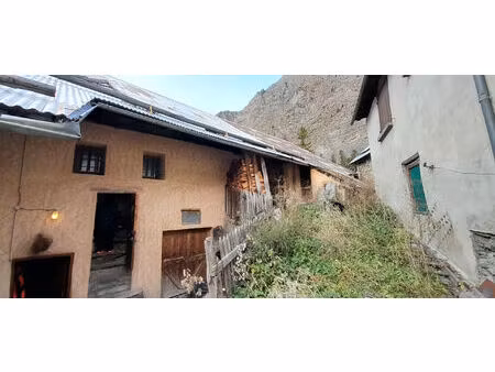 maison t2 crévoux à vendre