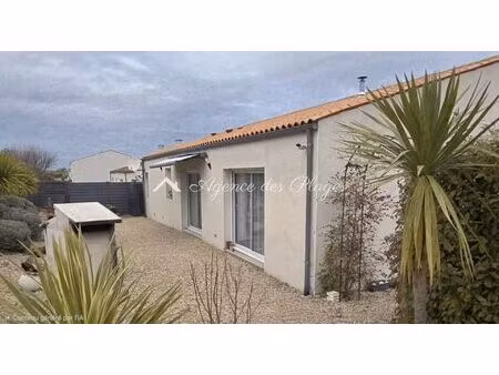 vente maison 4 pièces 100 m² arces (17120)
