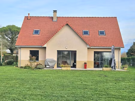 vente maison 6 pièces  155.00m²  favières