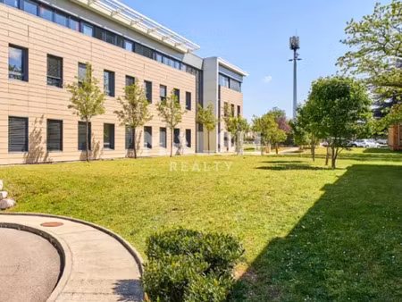 locaux d'activités à venissieux - a louer - 1699 m² divisibles à partir de 233 m²