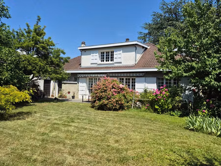 vente maison 7 pièces 220m2 seyssins 38180 - - surface privée