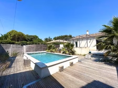 maison de 5 pièces de luxe en vente à aigues-vives  france