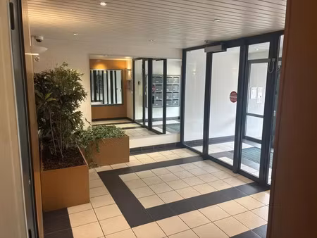 bureaux - à louer - route de vannes