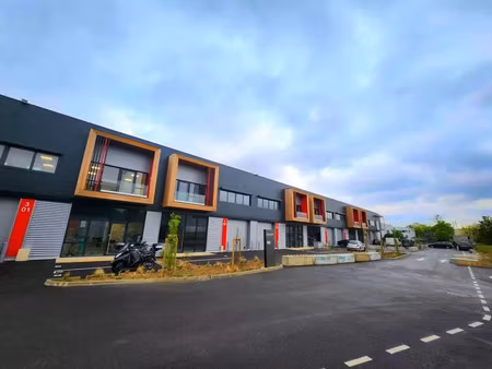 cellules d'activite neuves a louer -eragny a15 - n184