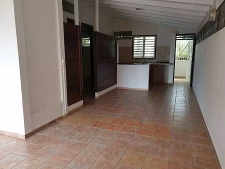 maison de ville à louer