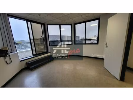 location local professionnel 141m² pontchateau 44160