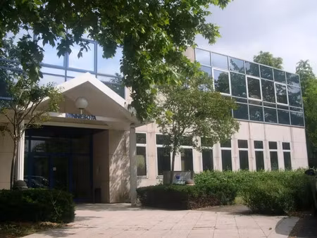 bureaux à louer à eragny 95610