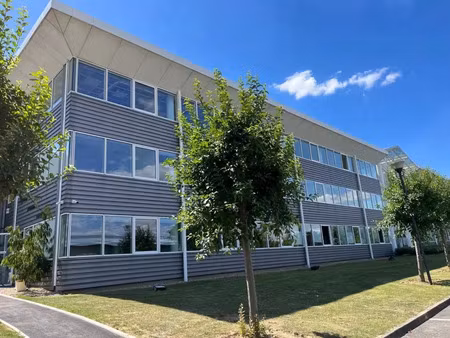 bureaux renoves de standing sur les quais de seine a argenteuil