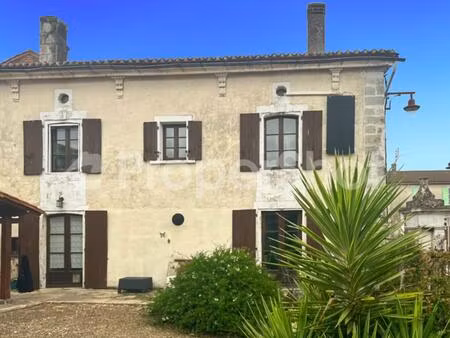 belle maison de 4 chambres avec grenier et dependances