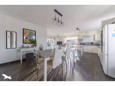 vente maison à nesmy (85310) : à vendre / 80m² nesmy