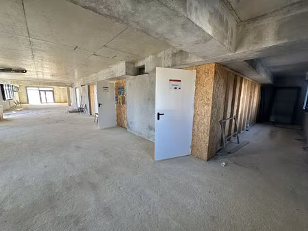 vente bureau 347 m² angers (49100)