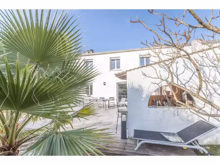 vente maison 6 pièces 185 m² à saint-sulpice-de-royan (17200)  470 000 €