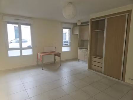 location appartement 1 pièce 35 m² à boissy-saint-leger (94470)  785 €
