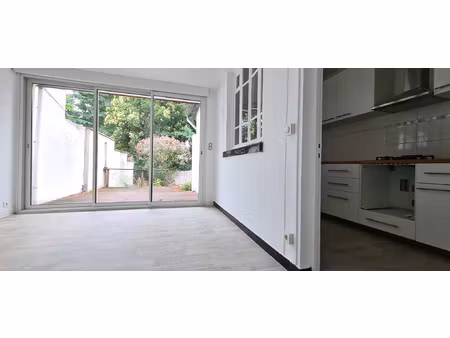 toulouse  quartier côte pavée    maison de ville 123 m2