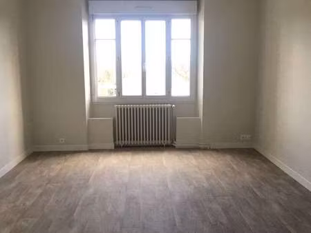 location appartement 4 pièces à saint-aubin-d'aubigné (35250) : à louer 4 pièces / 81m² sa