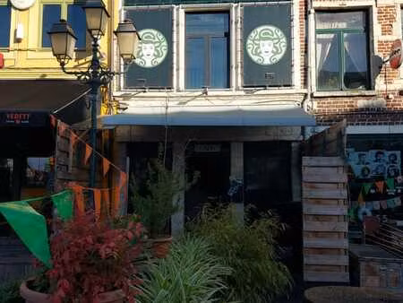 café avec appartement