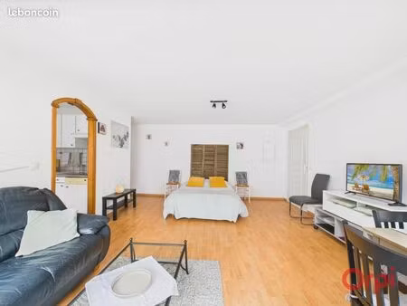 immeuble 4 pièces 100 m²