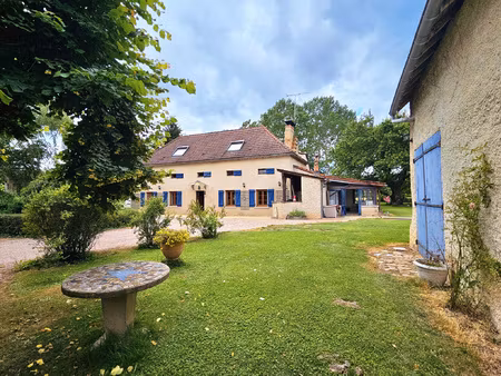 achat maison 6 pièces 190m² st priest bramefant 63310