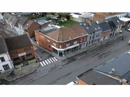 immeuble mixte idéalement situé