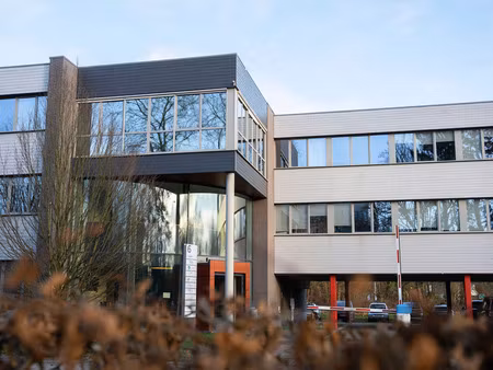 bien professionnel à louer à louvain-la-neuve € 630 (lin9f) - immobilière hendrix entrepri