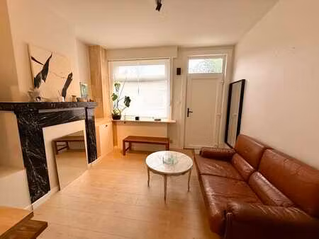 maison écoénergétique avec espace extérieur au calme