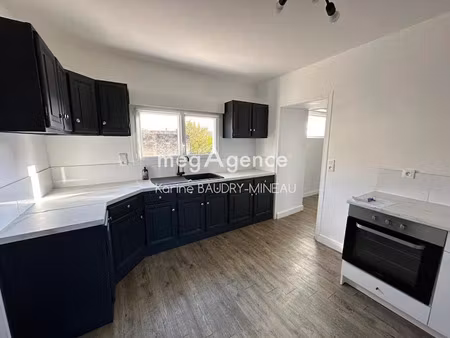 vente maison 6 pièces 93 m² à la puye (86260)  130 000 €