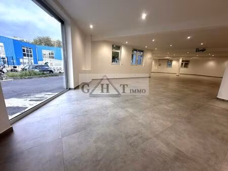 location bureau 110 m² à créteil (94000)