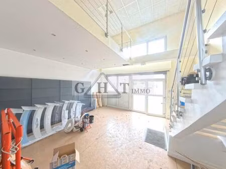 location local industriel 160 m² à créteil (94000)