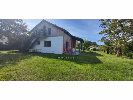 joli loft meuble sous les combles