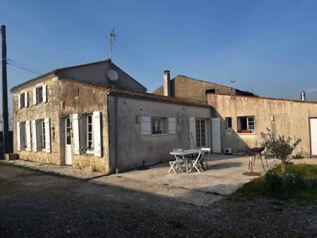 vente maison 4 pièces 114 m² à moëze (17780)  189 900 €