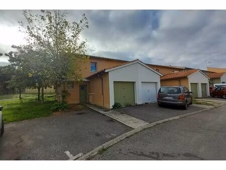 maison t4 avec jardin et garage à pechbonnieu