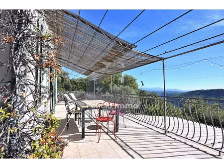 comme une maison avec vue jusqu'à la mer…spacieux apparteme