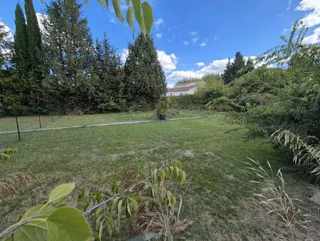 vente terrain 575 m² à courthézon (84350)  99 000 €