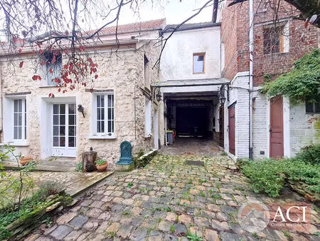 montmagny - corps de ferme a renover