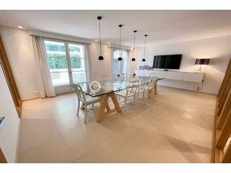 superbe murs commerciaux libres aménagés en bureaux avec terra