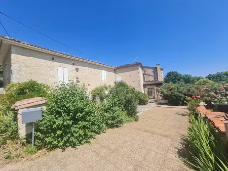 vente immeuble 20 pièces 508 m² à lectoure (32700)  515 000 €
