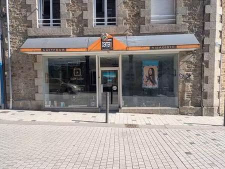 vente bureaux et commerces à fougères (35300) : à vendre / 85m² fougères