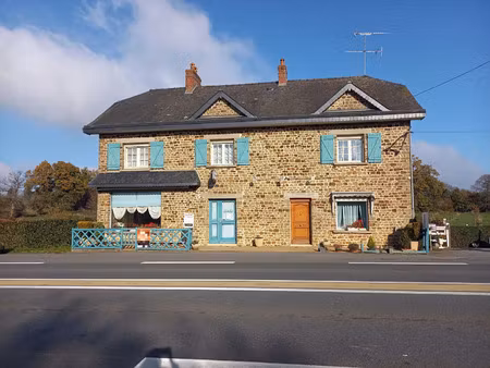 vente maison à saint-pierre-des-landes (53500) : à vendre / 152m² saint-pierre-des-landes