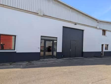 location locaux professionnels 5 pièces 242 m² à chambery (73000)  4 215 €