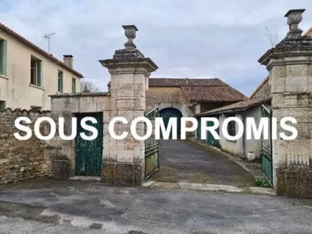 propriété à vendre champniers 6 pièce(s) 140m2 199 000€