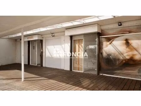 bordeaux caudéran – local commercial 155 m² – axe passant – investissement locatif