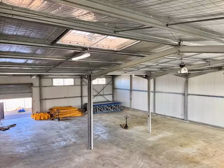 location locaux professionnels 1080 m² à frontignan (34110)  nan €