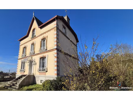 superbe maison bourgeoise à lassay-les-châteaux