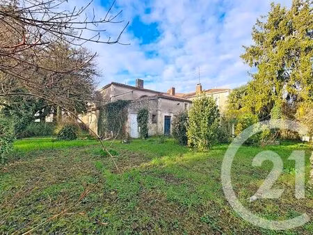 maison à vendre - 9 pièces - 230 m2 - nalliers - 85 - pays-de-loire