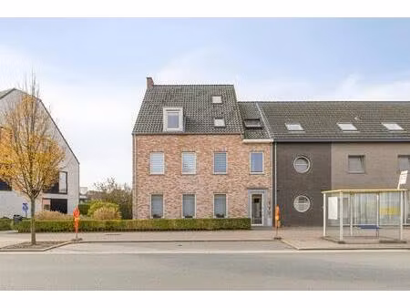 modern 2 slaapkamer appartement te koop in kalmthout!