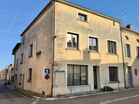 immeuble 204m2