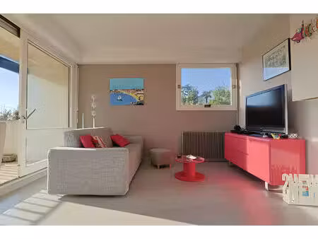 200m de la plage de pontaillac - appartement lumineux avec balcon