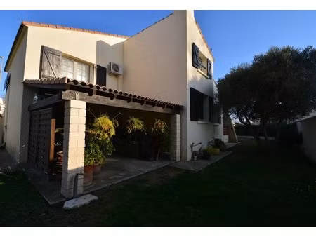 maison à vendre 4 pièces salin de giraud (13)