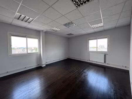 local commercial 330 m² - albitech