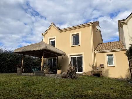 maison t4 champcevinel